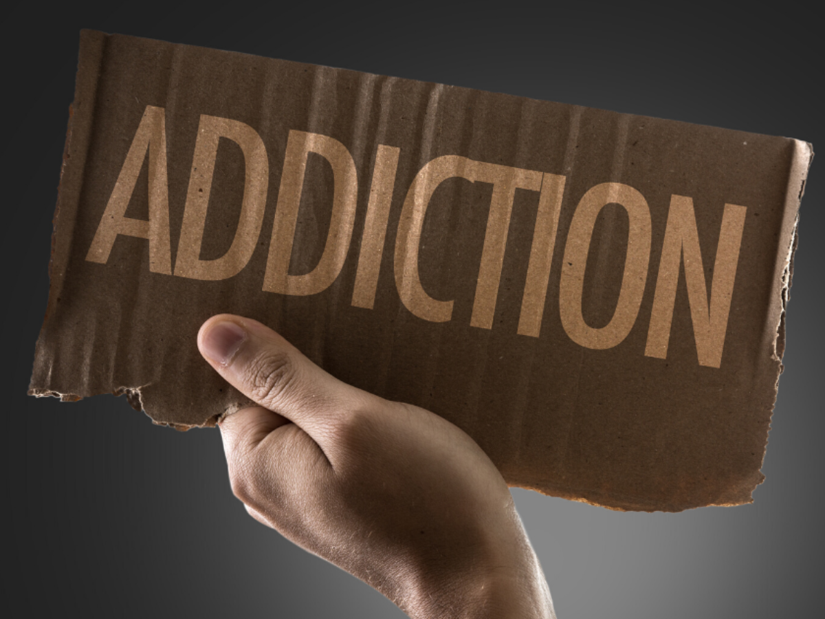 The Role of an Addiction Hotline in Recovery